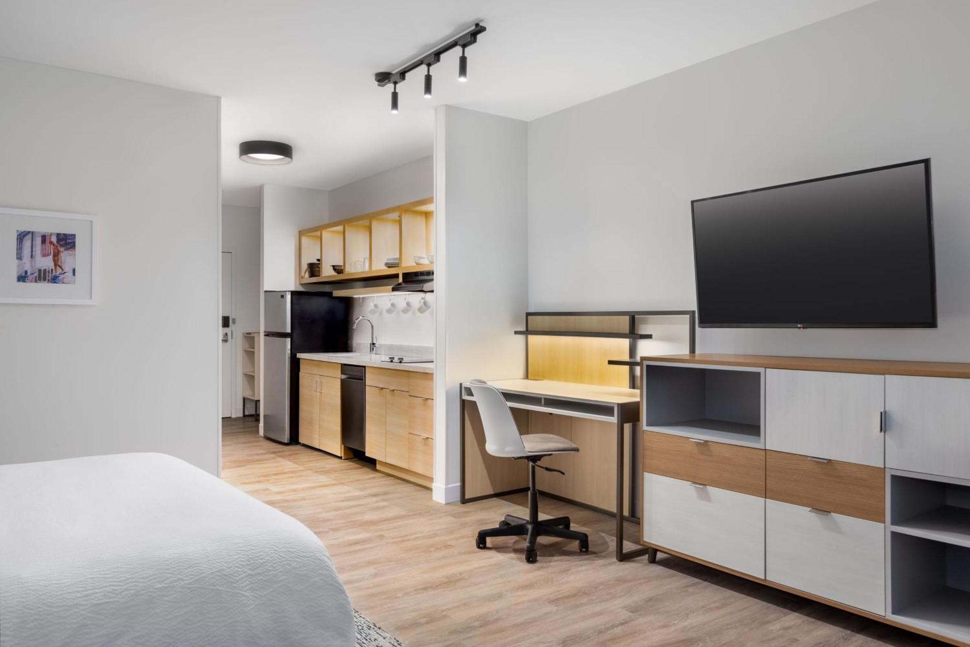 Towneplace Suites By Marriott Geneva At Spire Academy Zewnętrze zdjęcie