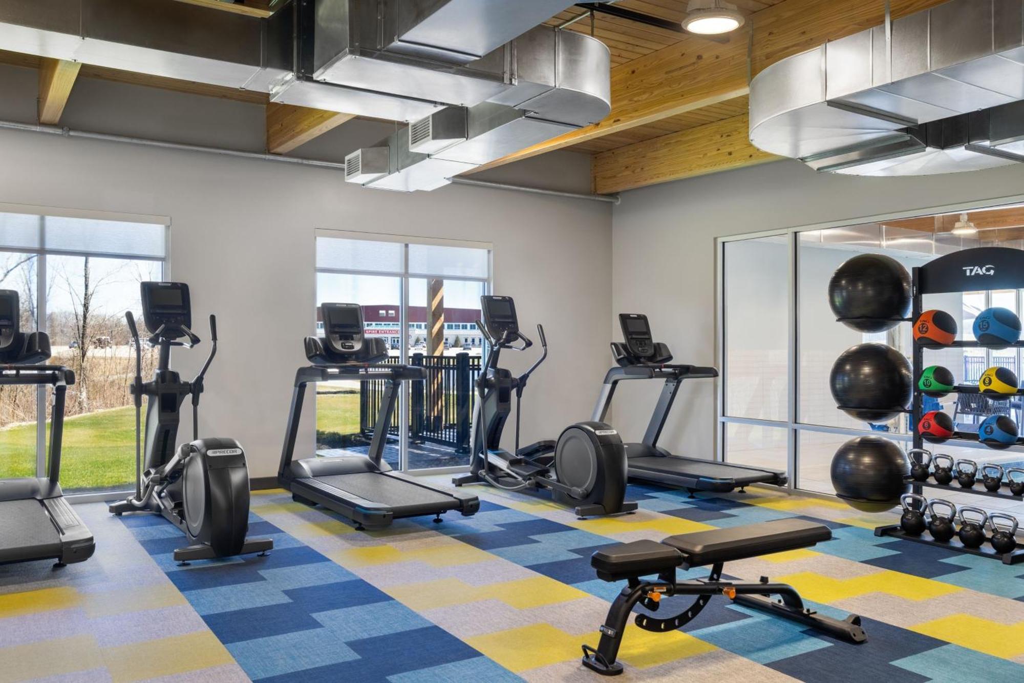 Towneplace Suites By Marriott Geneva At Spire Academy Zewnętrze zdjęcie