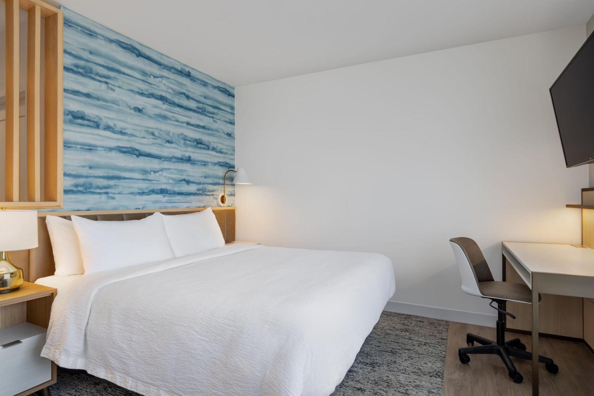 Towneplace Suites By Marriott Geneva At Spire Academy Zewnętrze zdjęcie